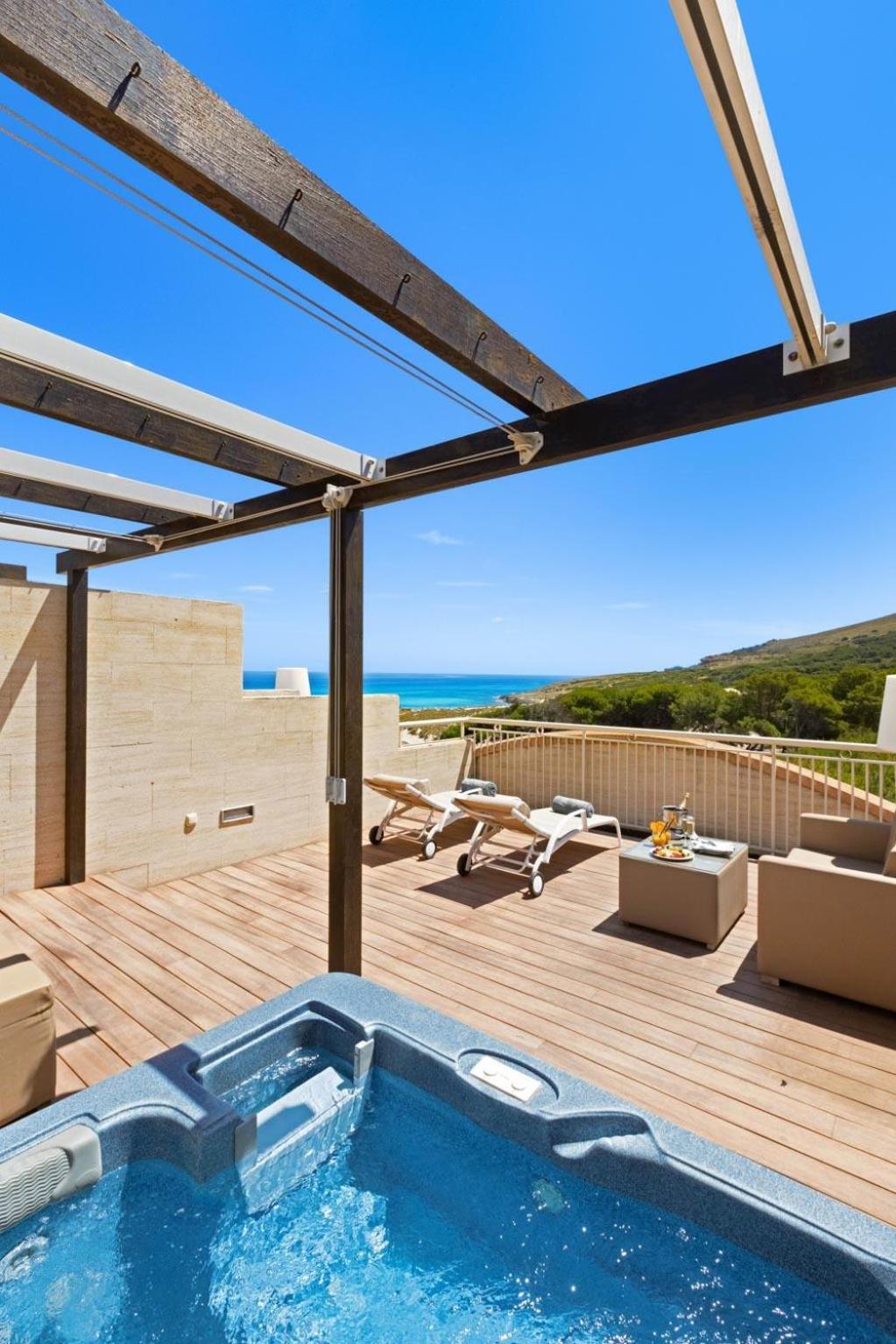 Viva & Adults Only 16 Hotel 4*